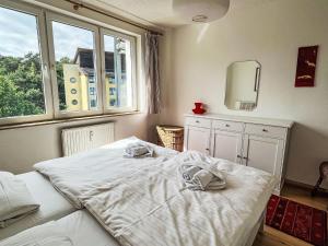 Postel nebo postele na pokoji v ubytování Apartment Karsten by Interhome