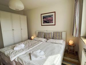 Postel nebo postele na pokoji v ubytování Apartment Karsten by Interhome