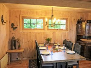 Nápoje v ubytování Holiday Home Skafjellstoga by Interhome
