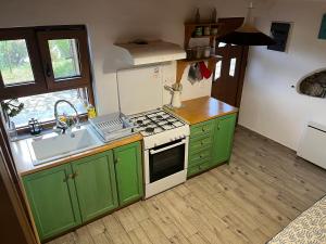 Gallery image of Cozy Hide Away Frantato in Akamatra