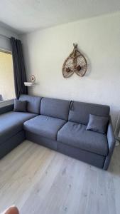 Posezení v ubytování Joli studio près de la forêt