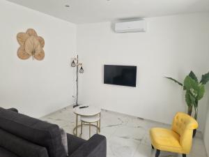 Μια τηλεόραση ή/και κέντρο ψυχαγωγίας στο Appartement 50m2
