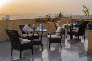 Zona d'estar a New Gardenia Pyramids view - Rooftop