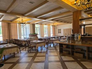 Εστιατόριο ή άλλο μέρος για φαγητό στο PANA HOTEL