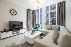 Μια τηλεόραση ή/και κέντρο ψυχαγωγίας στο Your Keys Holiday Homes