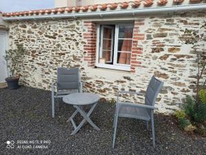 Gallery image of Maison en pierre au Lac du Jaunay in Saint-Julien-des-Landes