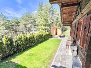 Giardino di Holiday Home Luna by Interhome