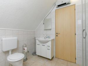 Łazienka w obiekcie Apartment Kemping by Interhome