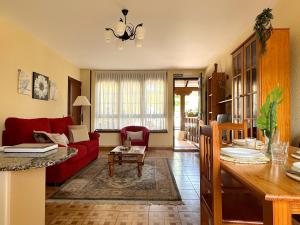 A seating area at Villa Tia Toni - 1002