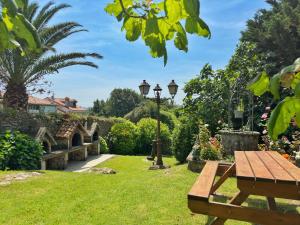 A garden outside Villa Tia Toni - 1002