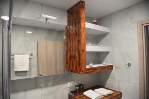 Imagen de la galería de Pirgos Deluxe Apartment - Private Parking, en Kissamos