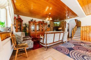 Posezení v ubytování Casa Poiana Soarelui