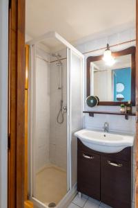 Koupelna v ubytování Suite Trevi - Charming Loft Near Trevi Fountain