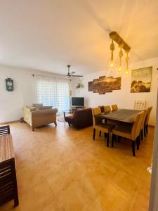 Χώρος καθιστικού στο Casa Pedro +37 φωτογραφίες