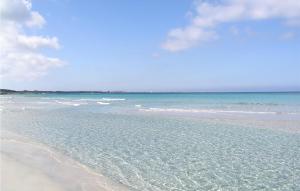 a beach with the ocean and the sky at Trullo 1474 in Ceglie Messapica