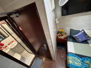 TV a/nebo společenská místnost v ubytování Rhine Guest House + 28 fotografií