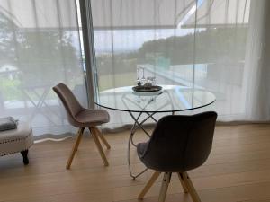 Fotografie z fotogalerie ubytování Deluxe Doppelzimmer mit Pool und Aussicht v destinaci Dänikon