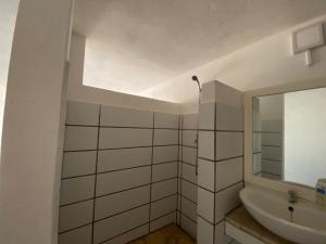 Vannituba majutusasutuses Villa d'architecte sur la plage 4 chambres