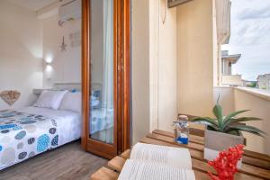 Voodi või voodid majutusasutuse White Star rooms holiday accomodation self check-in toas