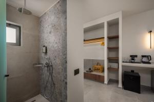 Koupelna v ubytování Celestial Lindos Suites