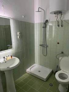Et badeværelse på SIRENA HOTEL
