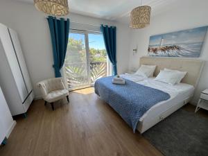 Katil atau katil-katil dalam bilik di Lemon beach house +53 gambar