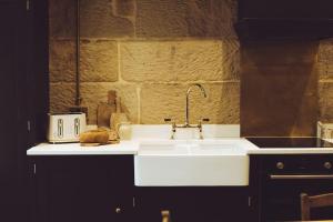 Fotografie z fotogalerie ubytování The Old Timber Store v destinaci Youlgreave + 23 fotografií