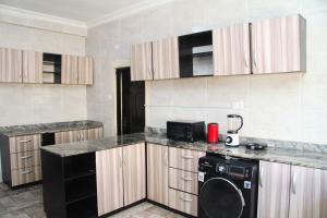 Afbeelding uit fotogalerij van Pearl Exquisite Apartments in Lekki +5 foto's