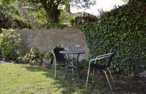 Ein Garten an der Unterkunft The Chequers