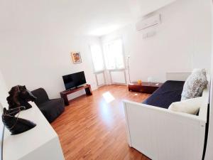 Gallery image of Bluemar Dolcecolle - Sea & Hill - 105mq con giardino in Gabicce Mare