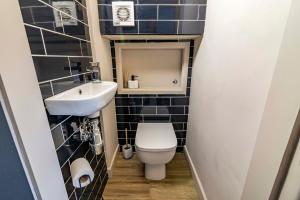 Ένα μπάνιο στο Modern home - great facilities-J26 M1 near IKEA