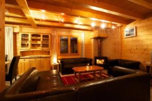 Χώρος καθιστικού στο Chalet Sorinne +2 φωτογραφίες