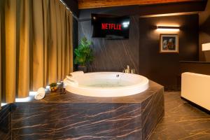 Ảnh trong thư viện ảnh của Cinquanta Sfumature Luxury Suites ở Cassano delle Murge
