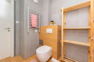 Kúpeľňa v ubytovaní Luxury 4 star, amazing view apartment with free parking + 24 fotografií