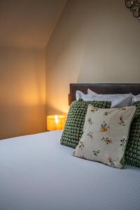 Postel nebo postele na pokoji v ubytování Hotel Onderbergen