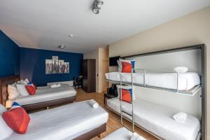 Postel nebo postele na pokoji v ubytování Hotel Onderbergen