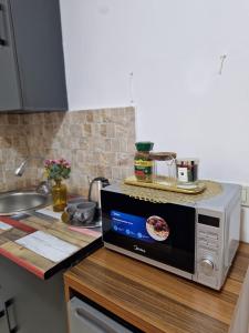 A kitchen or kitchenette at New House Kobuleti 2