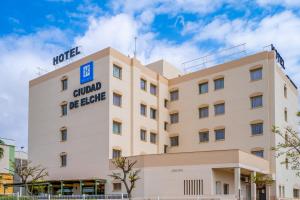 Budova, v ktorej sa hotel nachádza