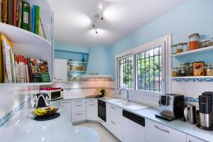 Gallery image of La Saliniere in Roquefort-les-Pins +17 photos