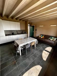 Η κουζίνα ή μικρή κουζίνα στο Appartamenti Picedo