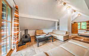 Zdjęcie z galerii obiektu Ferienhaus Mit Sauna w mieście Bad Goisern +8 zdjęć