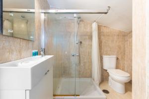Kúpeľňa v ubytovaní WintowinRentals Cómodo Estudio en Málaga. + 19 fotografií