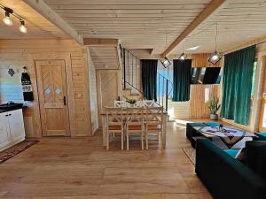 Kuchyň nebo kuchyňský kout v ubytování Domek u Śpiewoka 2 + 17 fotografií