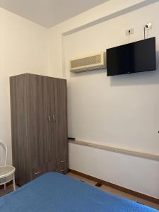 Televisyen dan/atau pusat hiburan di Albergo Godenizzo