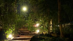 Κήπος έξω από το Vishram Village