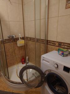 Ένα μπάνιο στο Ganyklu app