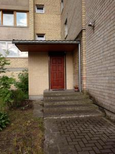 Το κτήριο όπου στεγάζεται  το διαμέρισμα