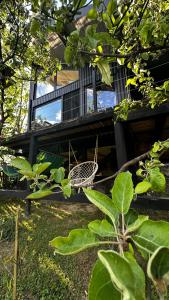 En have udenfor Казковий дім та Garden два будиночки в горах з чаном-джакузі + 254 billeder