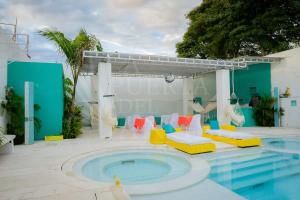 Bazén v ubytování La Puerta del Ángel Isla nebo v jeho okolí