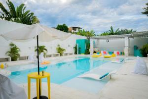 Bazén v ubytování La Puerta del Ángel Isla nebo v jeho okolí